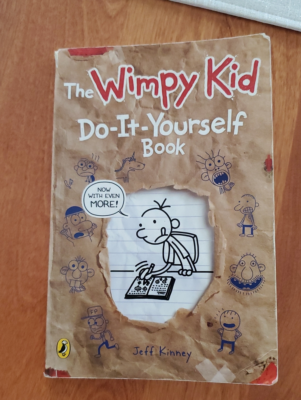 THE WIMPY KID- DO IT YOURSELF COMIC SKIT BOOK + JOURNAL